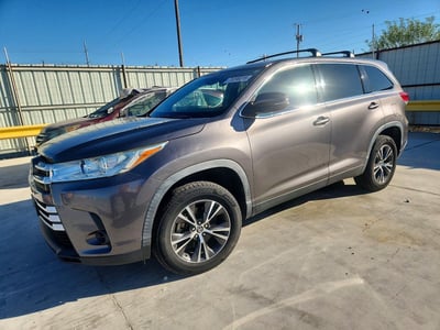 5TDZARFH0KS****** 2019 Toyota Highlander