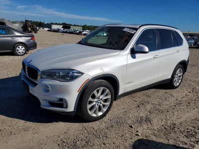 5UXKR2C55G0****** 2016 BMW X5