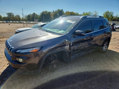 1C4PJMCB2HW****** 2017 Jeep Cherokee