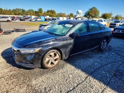 1HGCV1F41JA****** 2018 Honda Accord