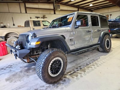 1C4HJXDG8JW****** 2018 Jeep Wrangler