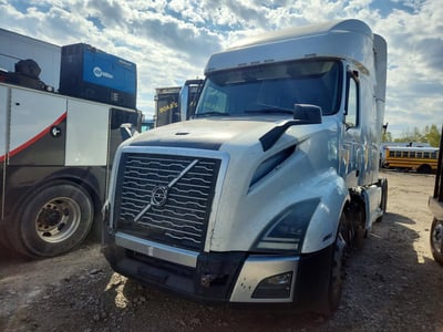 4V4NC9TJ0KN****** 2019 Volvo VNL