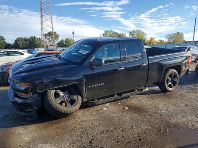 1GCVKPEC6JZ****** 2018 Chevrolet Silverado