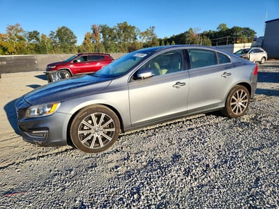 LYV402TK2JB****** 2018 Volvo S60