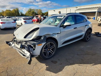 WP1AA2A57KL****** 2019 Porsche Macan