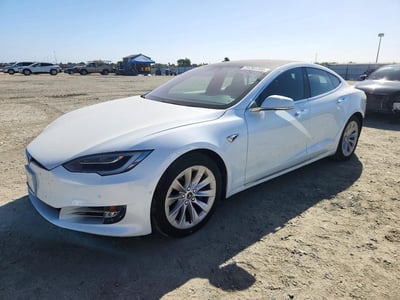 5YJSA1E20JF****** 2018 Tesla Model S