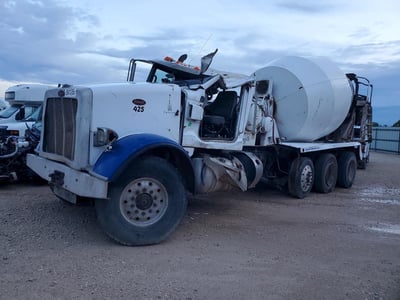 1NPSX7EX7FD****** 2015 Peterbilt 365