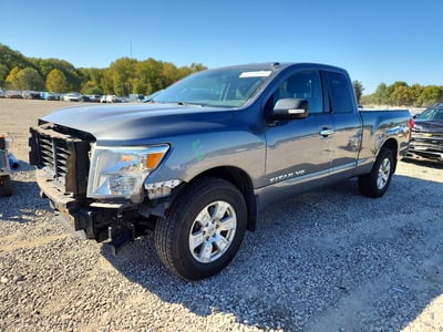 1N6AA1C69JN****** 2018 Nissan Titan