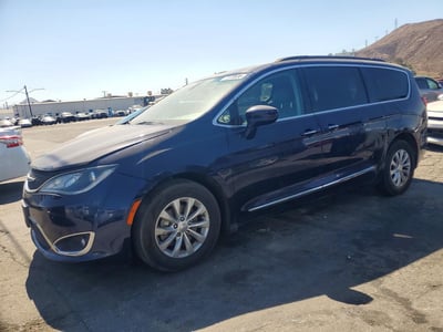 2C4RC1BG4HR****** 2017 Chrysler Pacifica