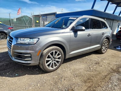 WA1LAAF75HD****** 2017 Audi Q7