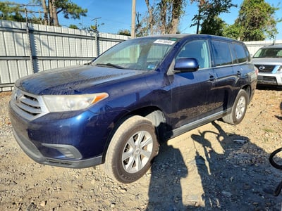 5TDZA3EH7CS****** 2012 Toyota Highlander