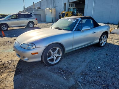 JM1NB353X30****** 2003 Mazda MX-5 Miata