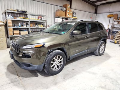 1C4PJMCB0FW****** 2015 Jeep Cherokee