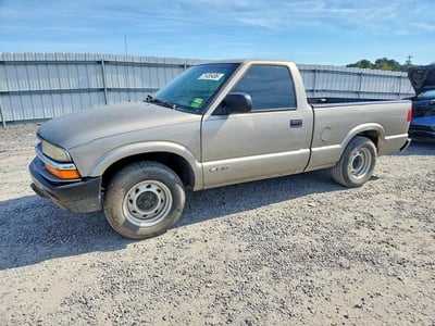 1GCCS145628****** 2002 Chevrolet S10