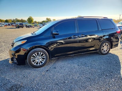 5TDYZ3DC1KS****** 2019 Toyota Sienna