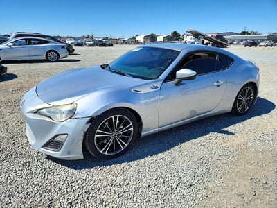 JF1ZNAA15F9****** 2015 Scion FR-S