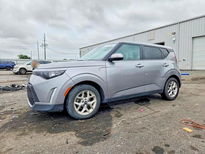 KNDJ23AU9P7****** 2023 Kia Soul