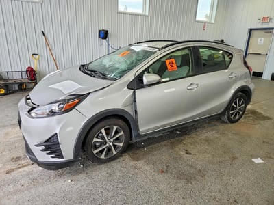 JTDKDTB36J1****** 2018 Toyota Prius C