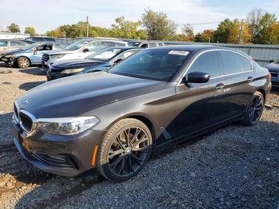 WBAJA7C57JW****** 2018 BMW 5 Series