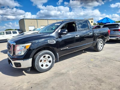 1N6AA1EK3HN****** 2017 Nissan Titan