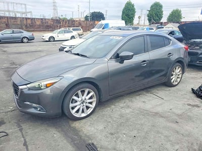 JM1BN1W31H1****** 2017 Mazda 3