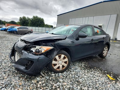 JM1BL1U74D1****** 2013 Mazda 3