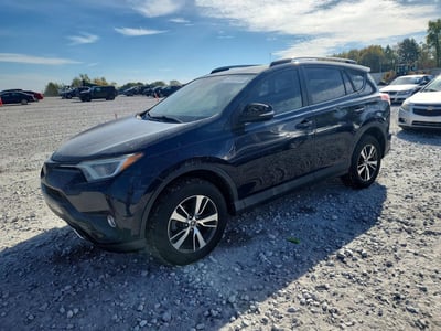 JTMWFREV9HJ****** 2017 Toyota RAV4