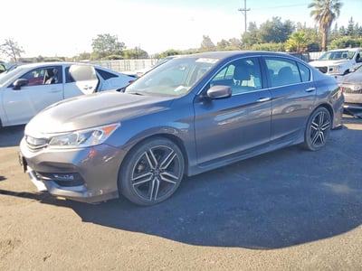 1HGCR2F14HA****** 2017 Honda Accord