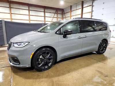 2C4RC1GGXSR****** 2025 Chrysler Pacifica