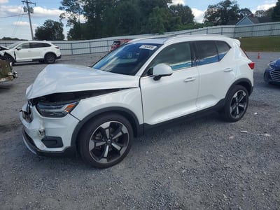 YV4162UL3K2****** 2019 Volvo XC40