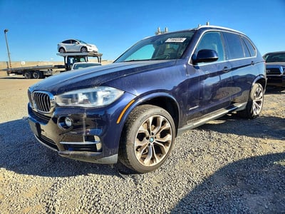 5UXKS4C53F0****** 2015 BMW X5