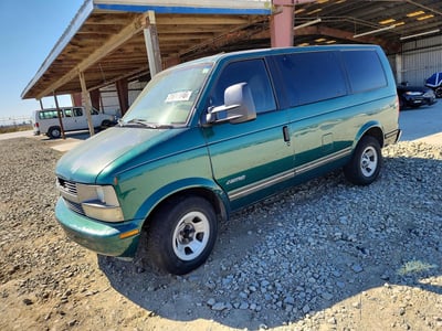 1GNDM19W7WB****** 1998 Chevrolet Astro