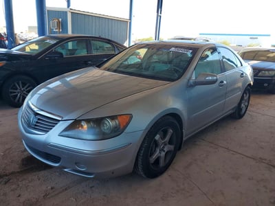 JH4KB16648C****** 2008 Acura RL