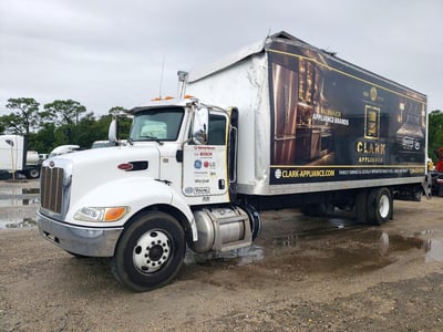 2NPNHM6X3NM****** 2022 Peterbilt 330
