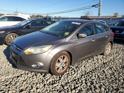 1FAHP3M27CL****** 2012 Ford Focus