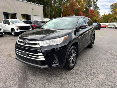5TDBZRFH1KS****** 2019 Toyota Highlander