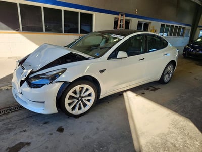 5YJ3E1EB5NF****** 2022 Tesla Model 3