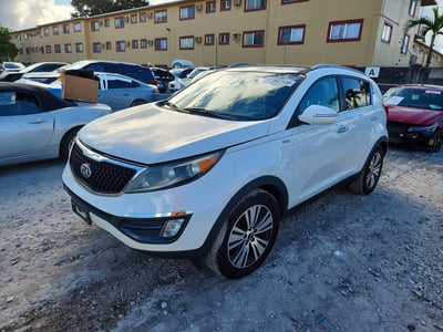 KNDPCCAC5G7****** 2016 Kia Sportage