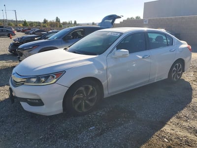 1HGCR3F80GA****** 2016 Honda Accord