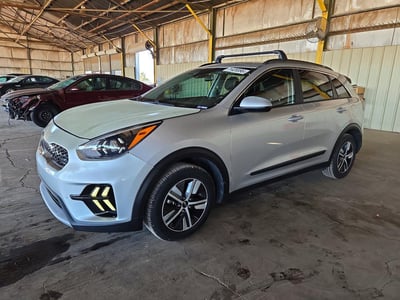 KNDCB3LC3L5****** 2020 Kia Niro