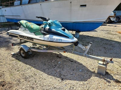 ZZN6524***** 2000 Sea-Doo Boat