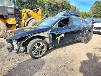 5XXG64J24MG****** 2021 Kia K5