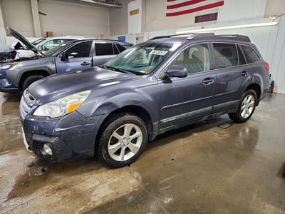 4S4BRBKC1E3****** 2014 Subaru Outback