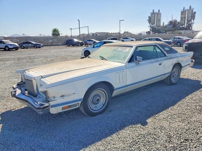 9Y89S70**** 1979 Lincoln Continental