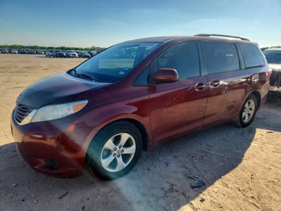 5TDKK3DC8GS****** 2016 Toyota Sienna