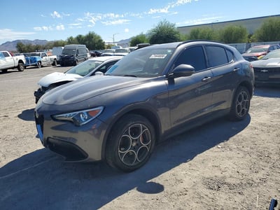 ZASFAKPN2J7****** 2018 Alfa Romeo Stelvio