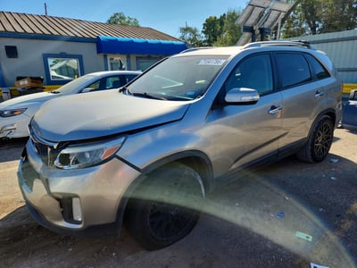 5XYKT4A6XFG****** 2015 Kia Sorento