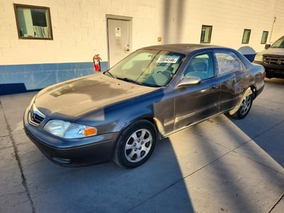 1YVGF22C115****** 2001 Mazda 626