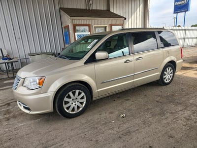 2C4RC1BGXGR****** 2016 Chrysler Town & Country