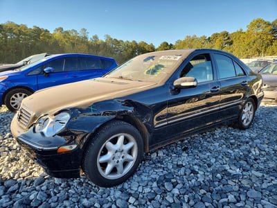 WDBRF61J51F****** 2001 Mercedes-Benz C-Class